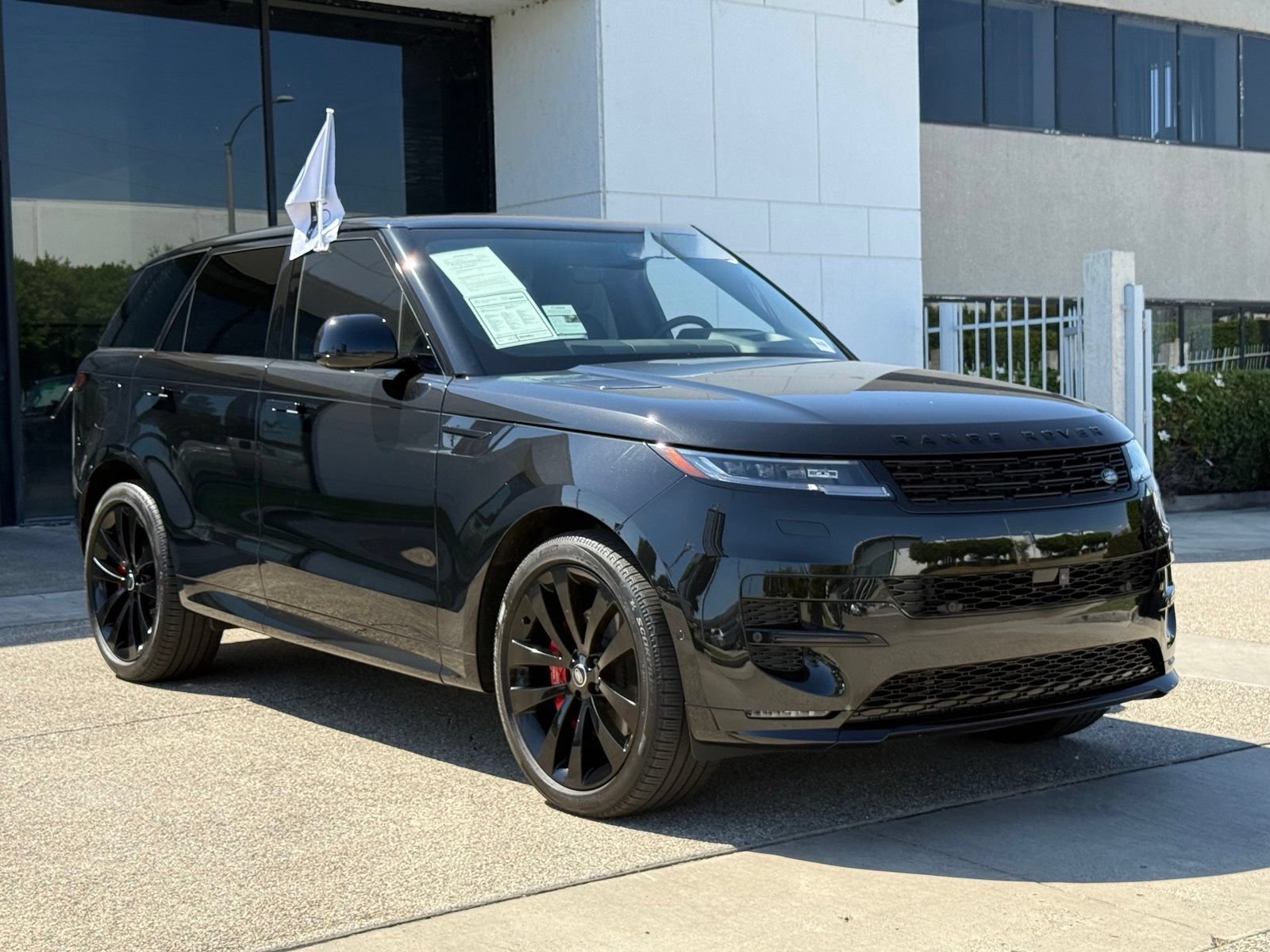 Used 2025 Land Rover Range Rover Sport Dynamic SE AWD/4WD image 7