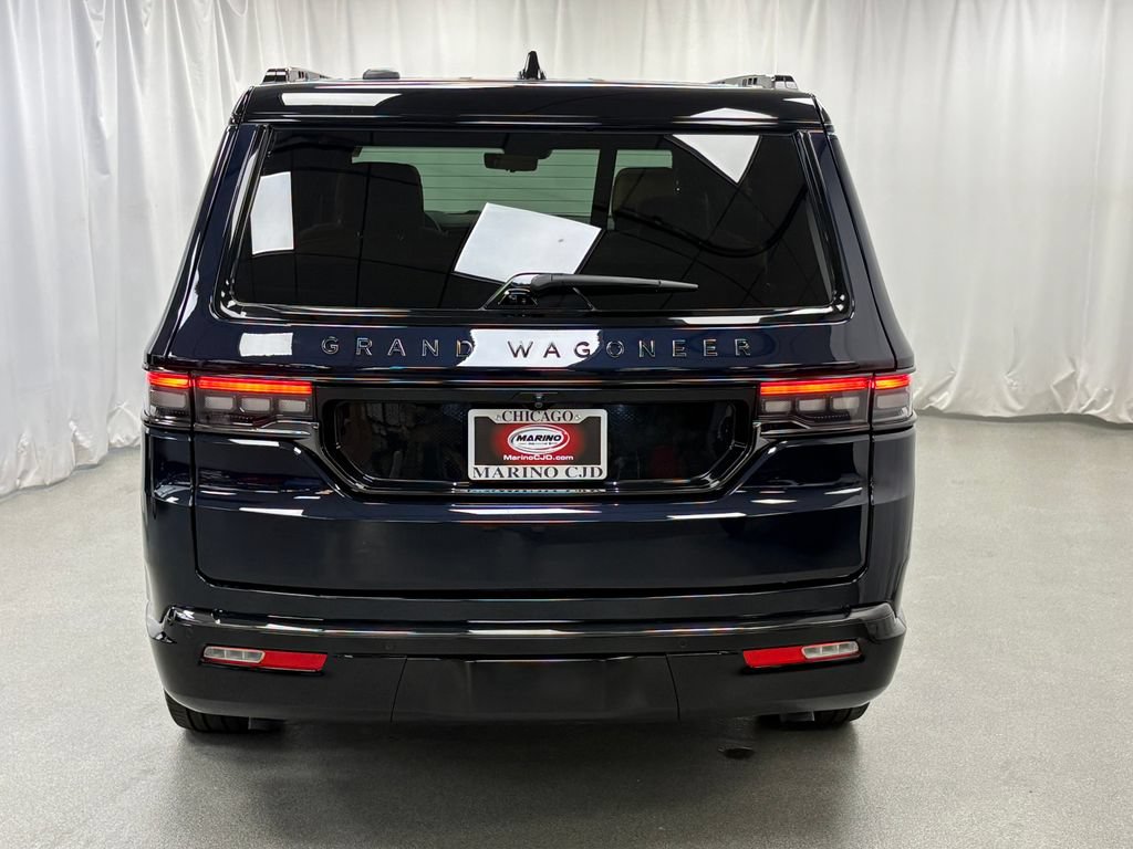 Certified 2025 Jeep Grand Wagoneer Series III w/ Rear Seat Video Group 1 AWD/4WD image 11