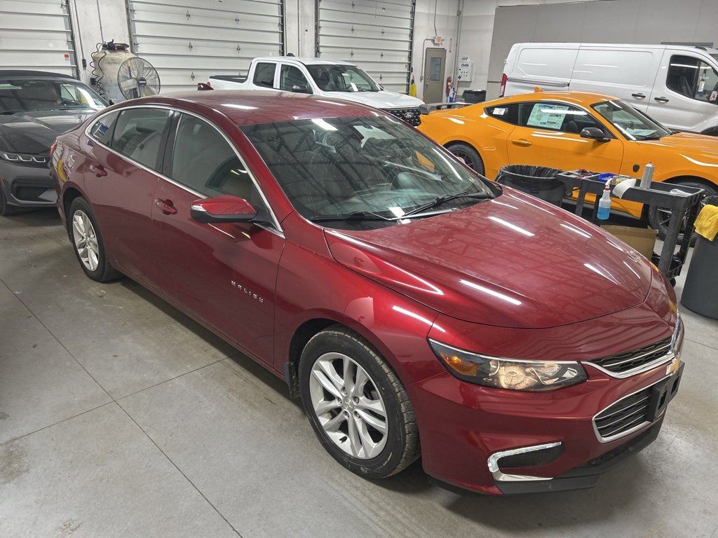 Used 2017 Chevrolet Malibu LT image 5