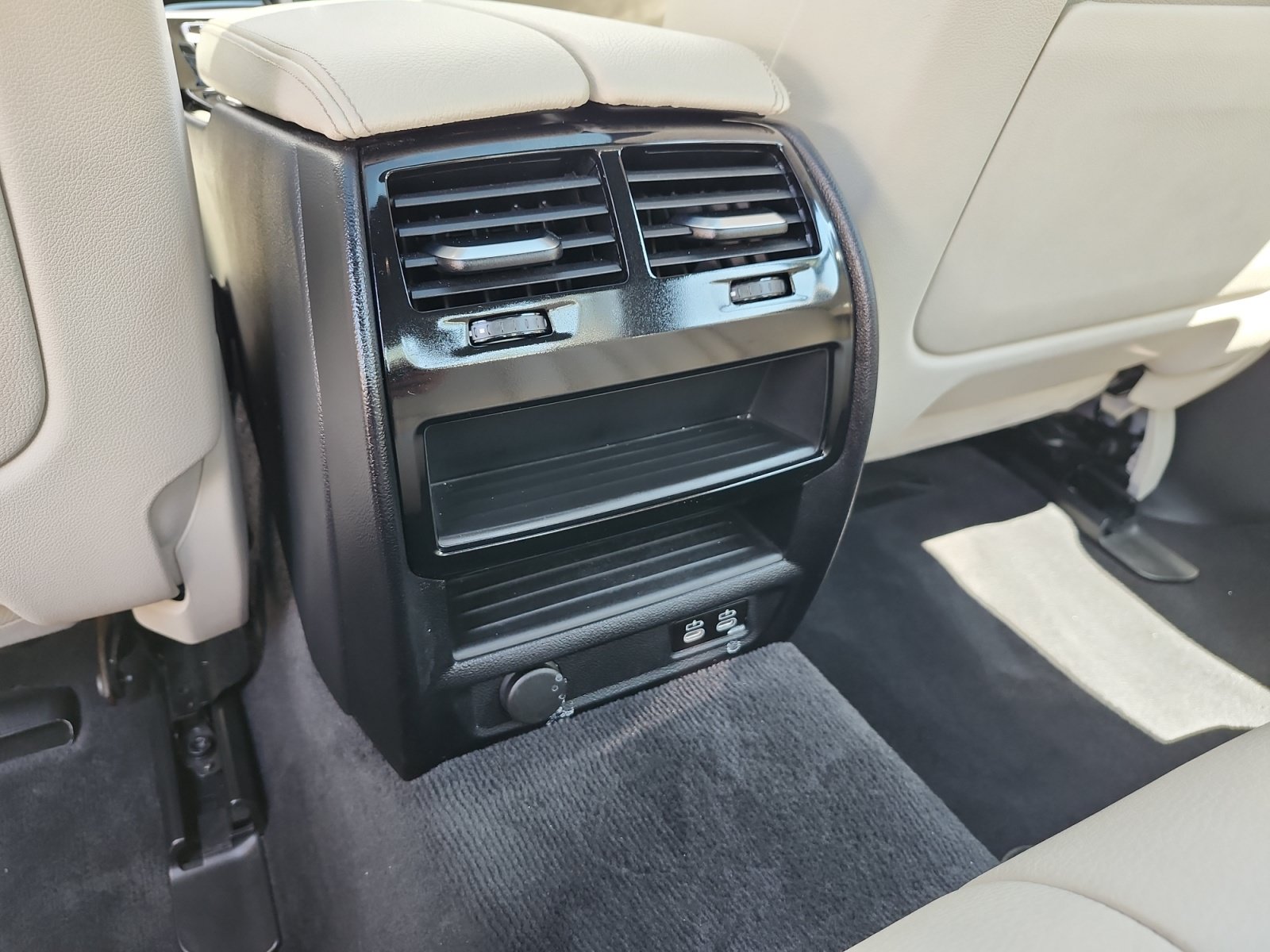 Used 2021 BMW 530i w/ Premium Package RWD image 13