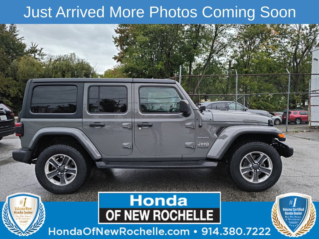 Used 2018 Jeep Wrangler Unlimited Sahara AWD/4WD image 2