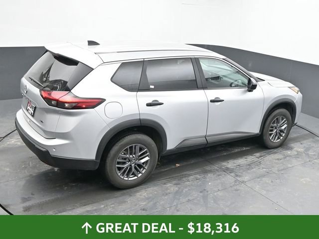 Used 2024 Nissan Rogue S image 42