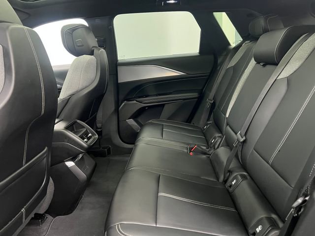 Used 2024 Cadillac Lyriq Tech RWD image 26