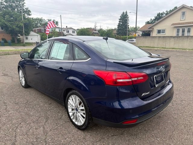 Used 2017 Ford Focus Titanium FWD image 7