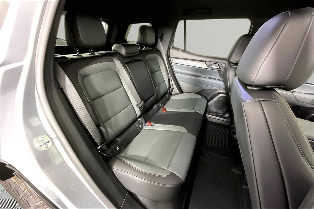 New 2026 GMC Terrain AT4 w/ LPO, Floor Liner Package AWD/4WD image 10