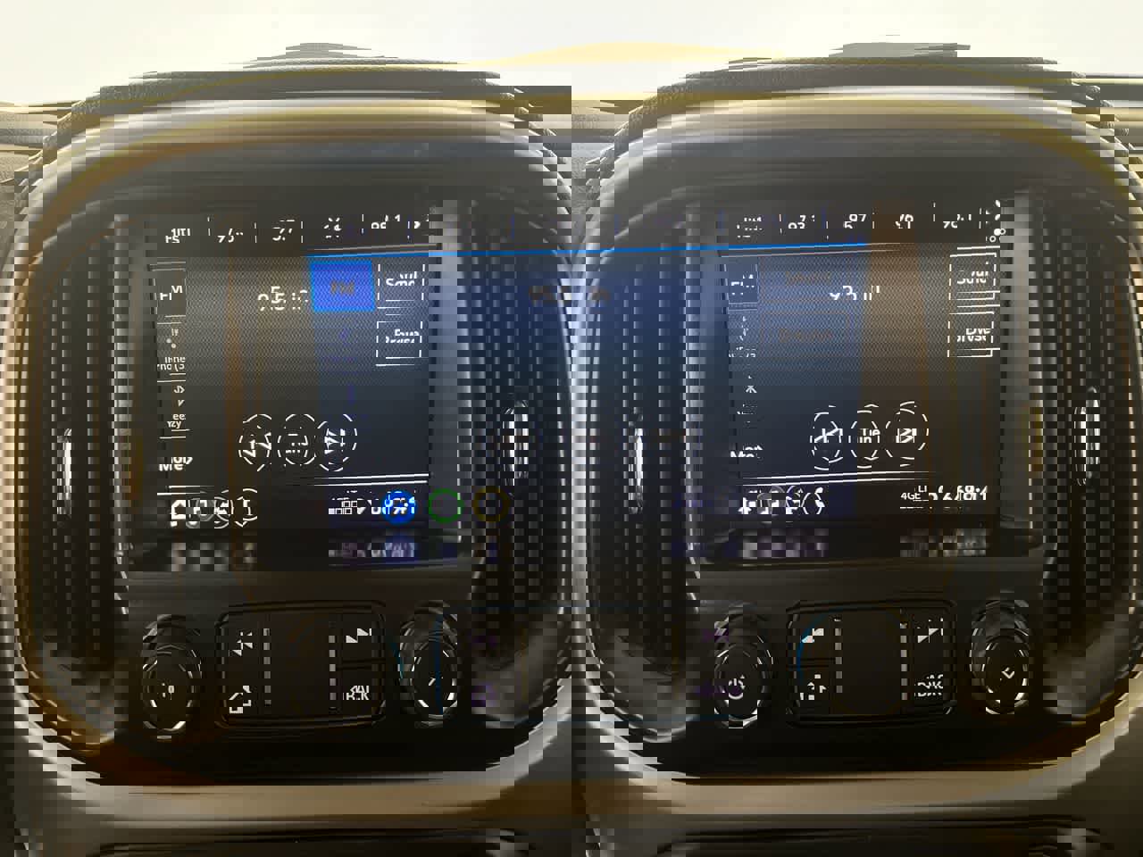 Used 2022 Chevrolet Colorado LT w/ Fleet Safety Package image 18