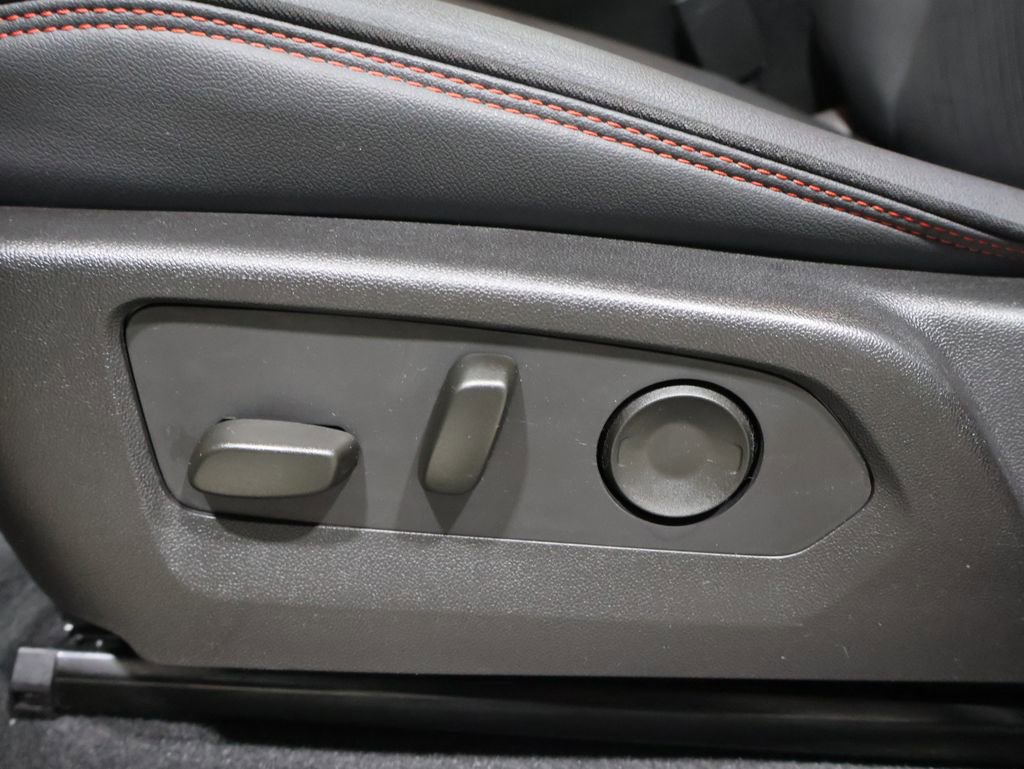 Used 2025 GMC Canyon AT4 w/ AT4X Package image 14