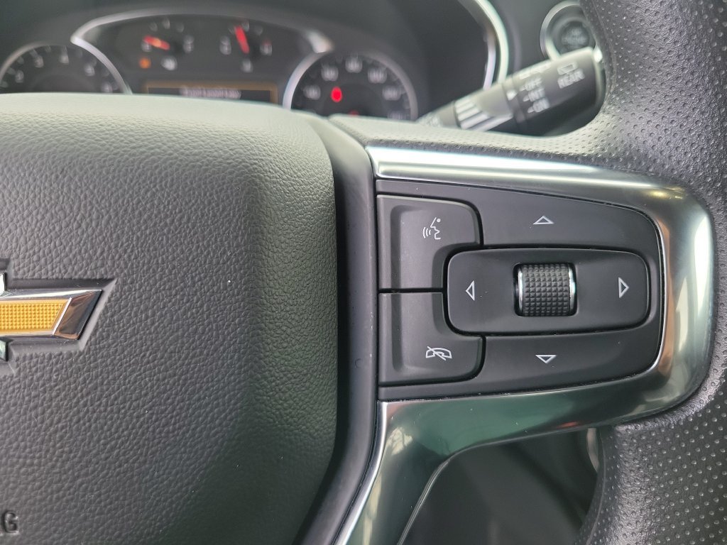 Used 2025 Chevrolet Blazer LT FWD image 31