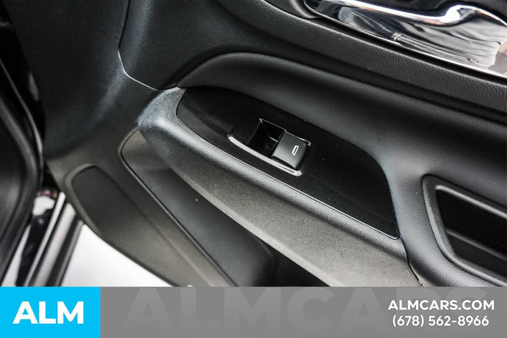 Used 2023 Chevrolet Equinox Premier FWD image 41