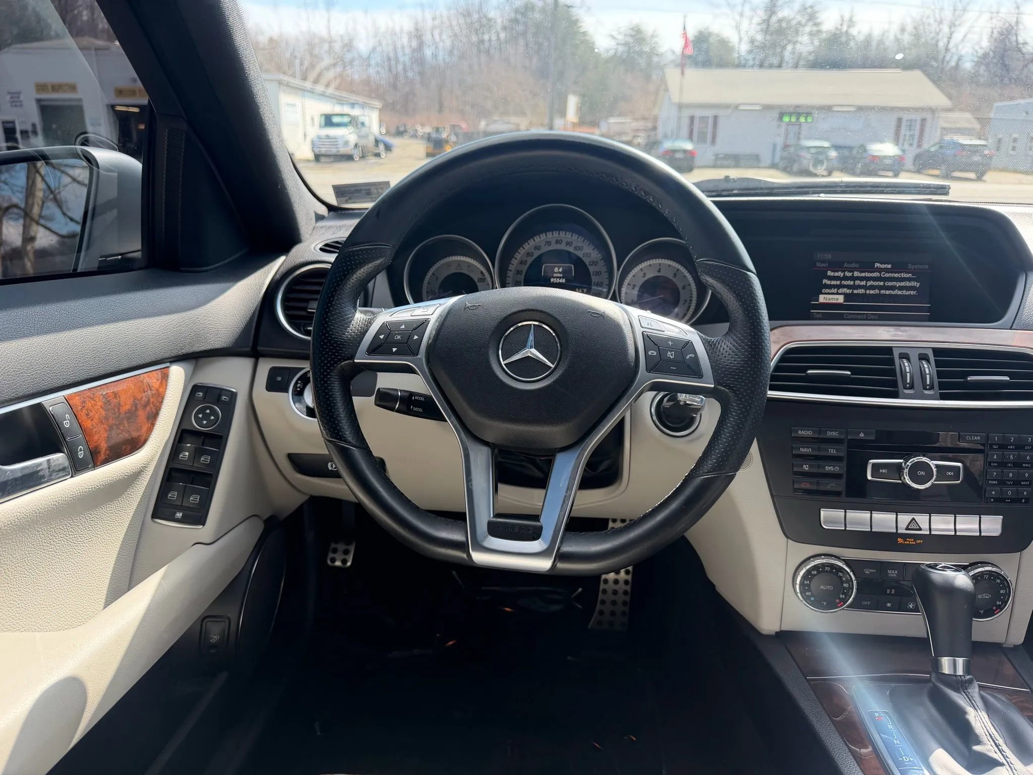 Used 2013 Mercedes-Benz C 250 Sedan image 30