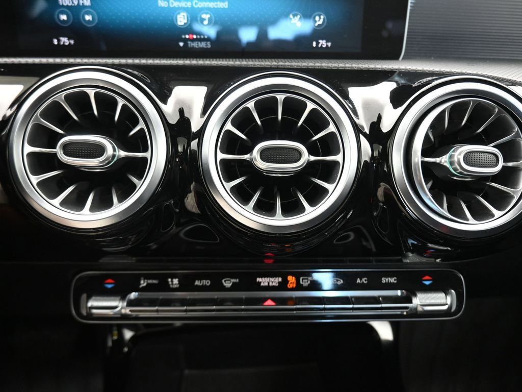 Used 2020 Mercedes-Benz CLA 250 4MATIC image 26