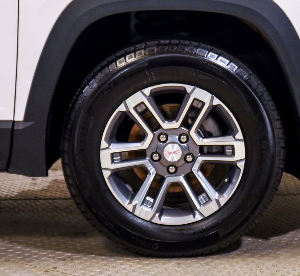 Used 2025 GMC Terrain Elevation AWD/4WD image 16