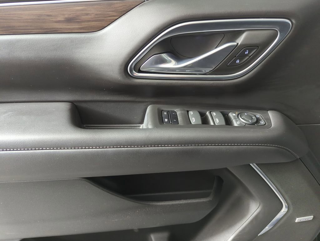 Used 2023 Chevrolet Suburban Z71 w/ Z71 Off-Road Package image 9