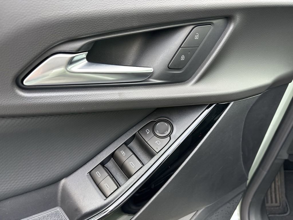 New 2026 Chevrolet Equinox LT image 25