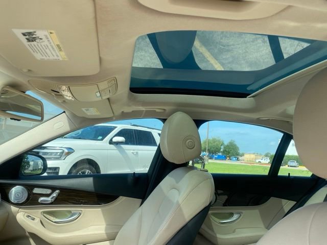Used 2015 Mercedes-Benz C 300 Sedan image 28