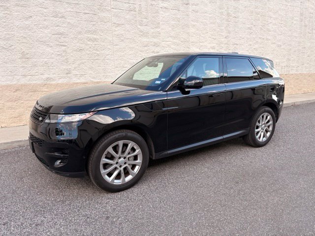 Used 2025 Land Rover Range Rover Sport SE
