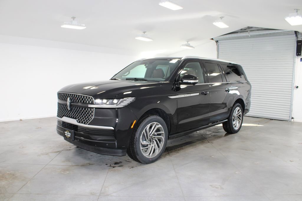 New 2026 Lincoln Navigator L Reserve image 3