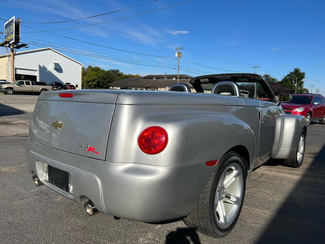 Used 2004 Chevrolet SSR w/ Preferred Equipment Group RWD image 26