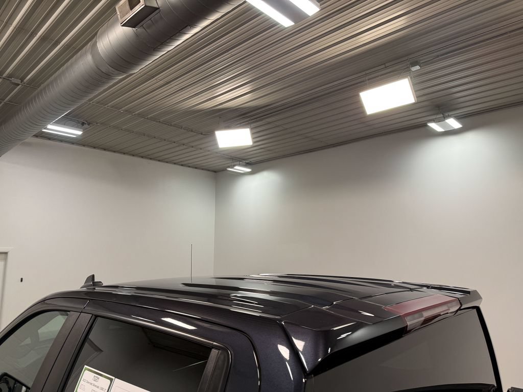 Used 2023 Chevrolet Silverado 1500 LT AWD/4WD image 44