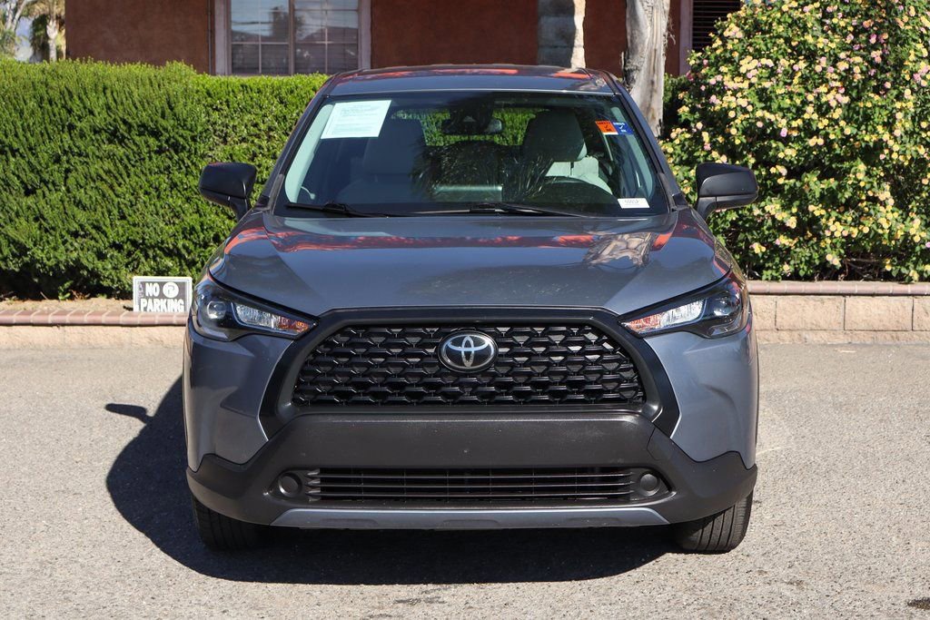 Used 2022 Toyota Corolla Cross L image 3