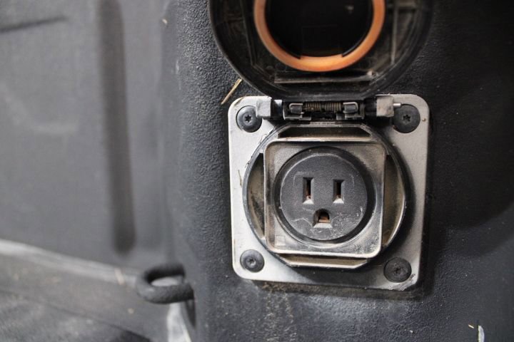 Used 2021 Chevrolet Silverado 2500 LTZ w/ LTZ Convenience Package image 14