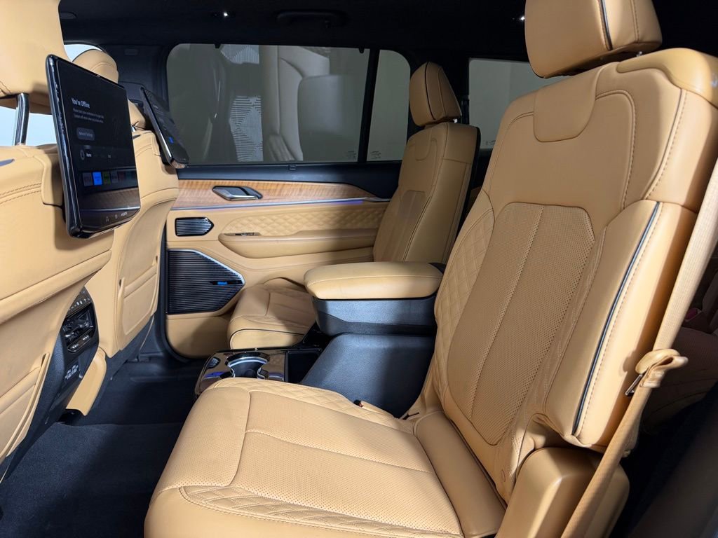 Certified 2024 Jeep Grand Cherokee L Summit AWD/4WD image 30