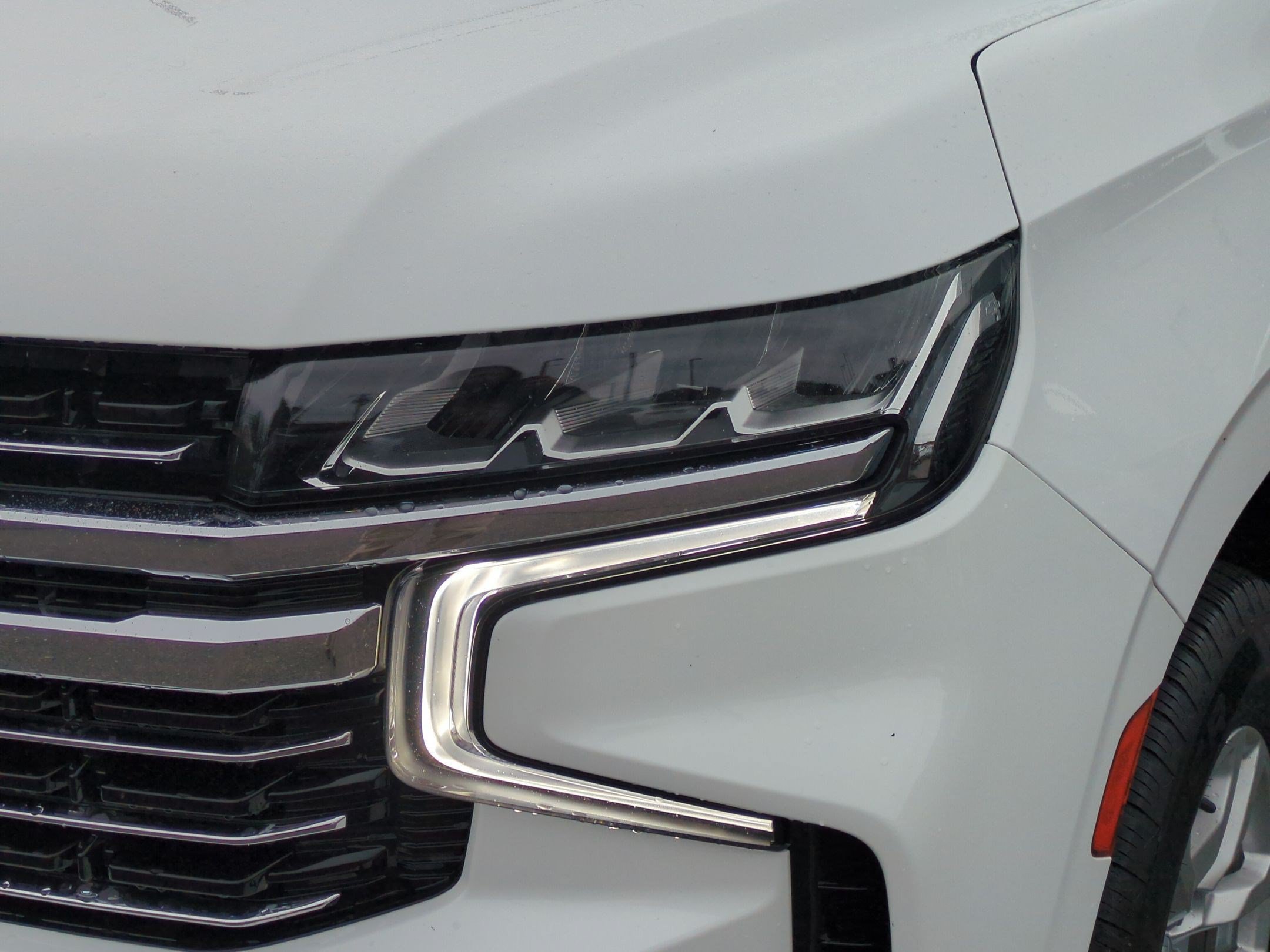Used 2021 Chevrolet Suburban LT AWD/4WD image 7
