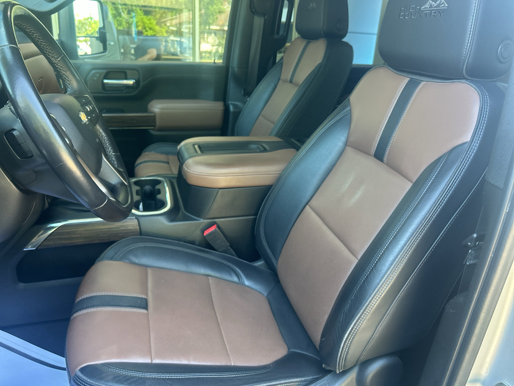 Used 2022 Chevrolet Silverado 2500 High Country w/ Z71 Off-Road Package image 16