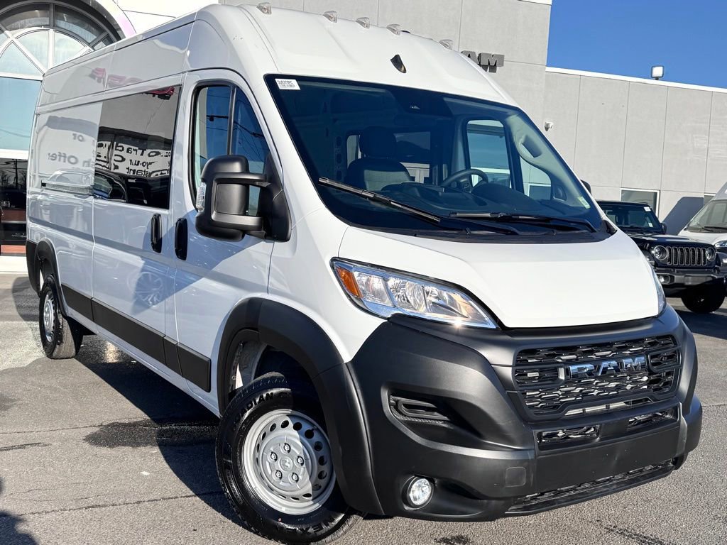 New 2025 RAM ProMaster 2500 w/ Crew Van Package FWD image 1