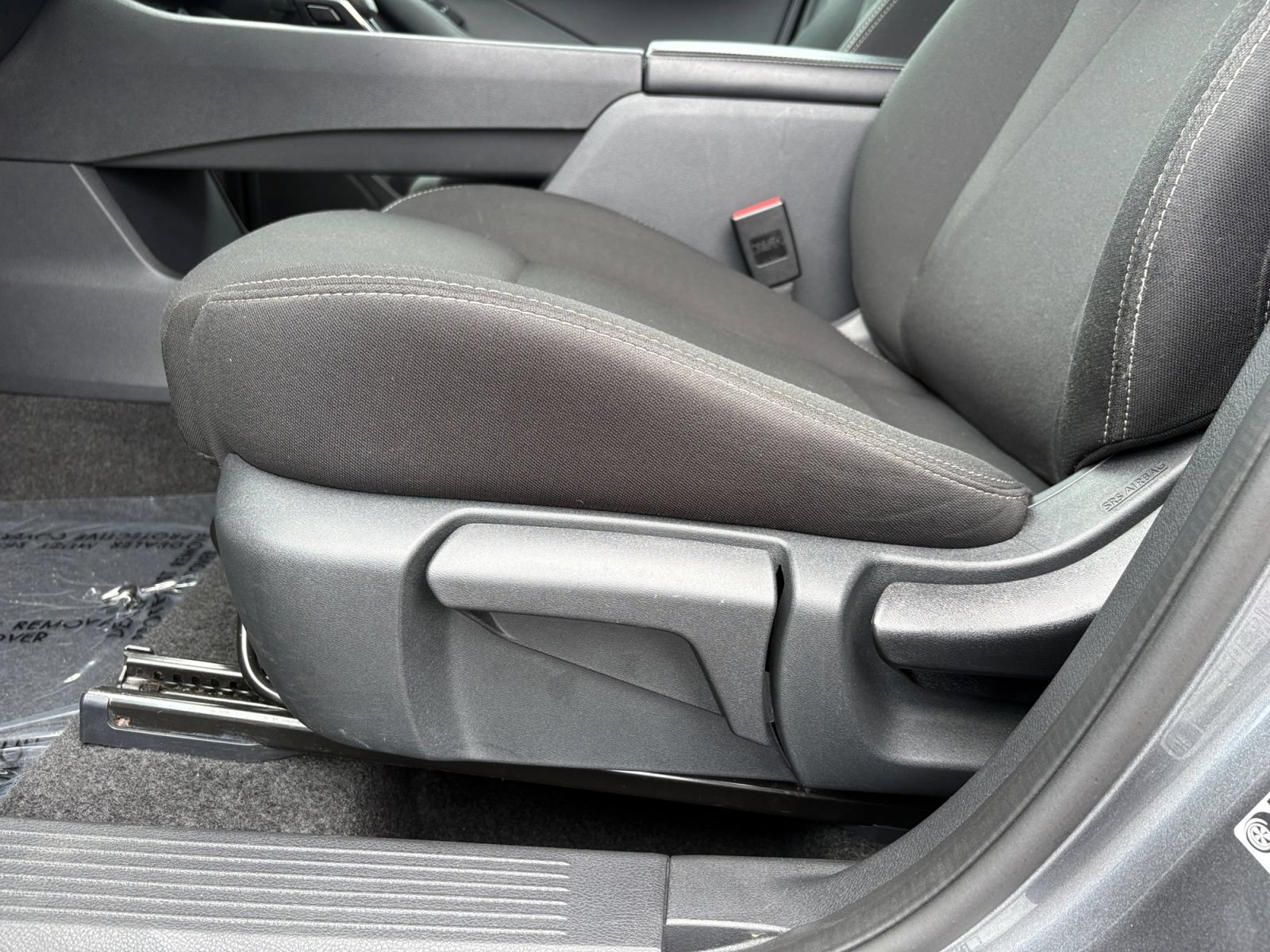 Used 2024 Nissan Rogue S FWD image 21