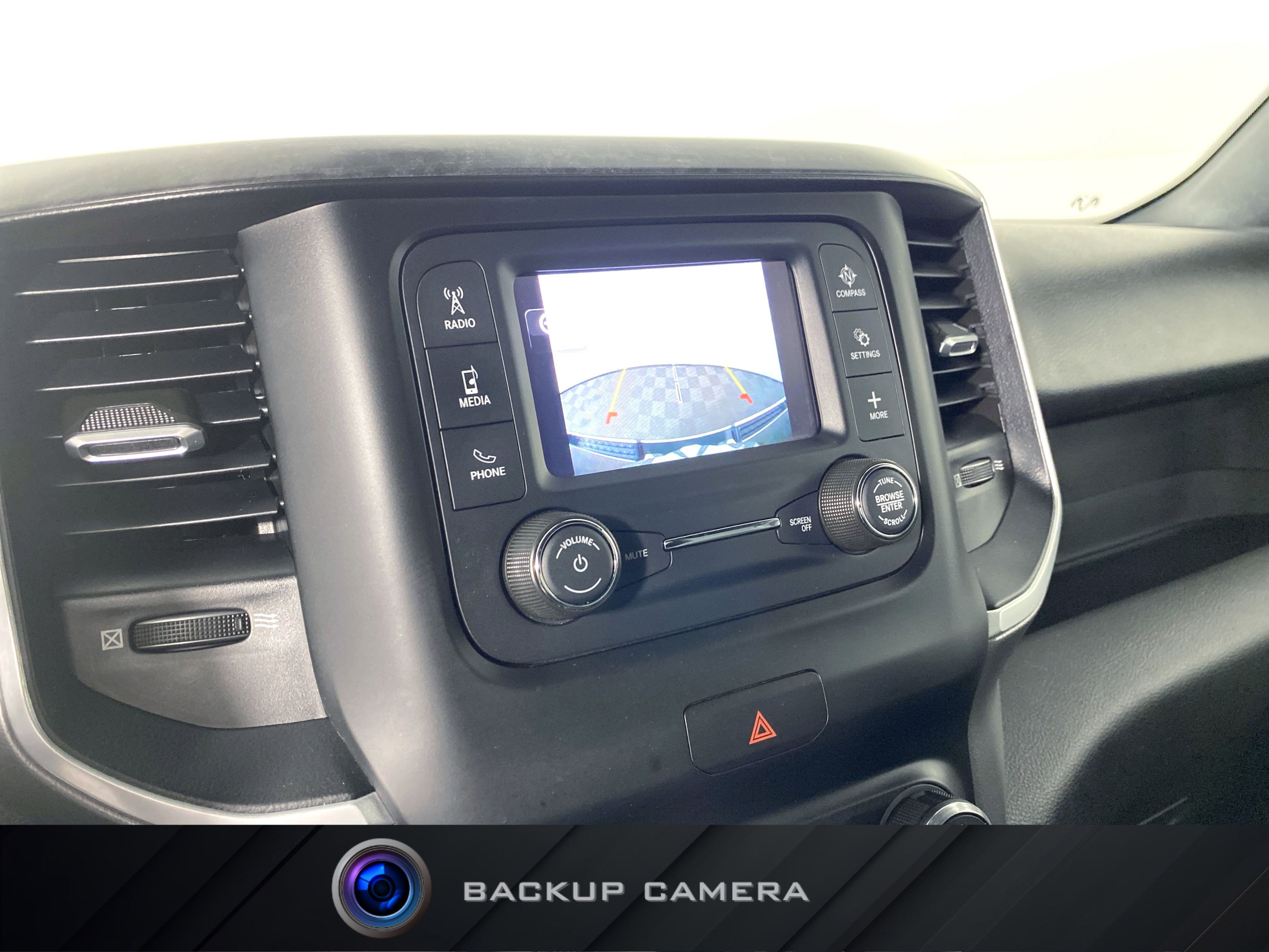 Used 2022 RAM 1500 Big Horn AWD/4WD image 2