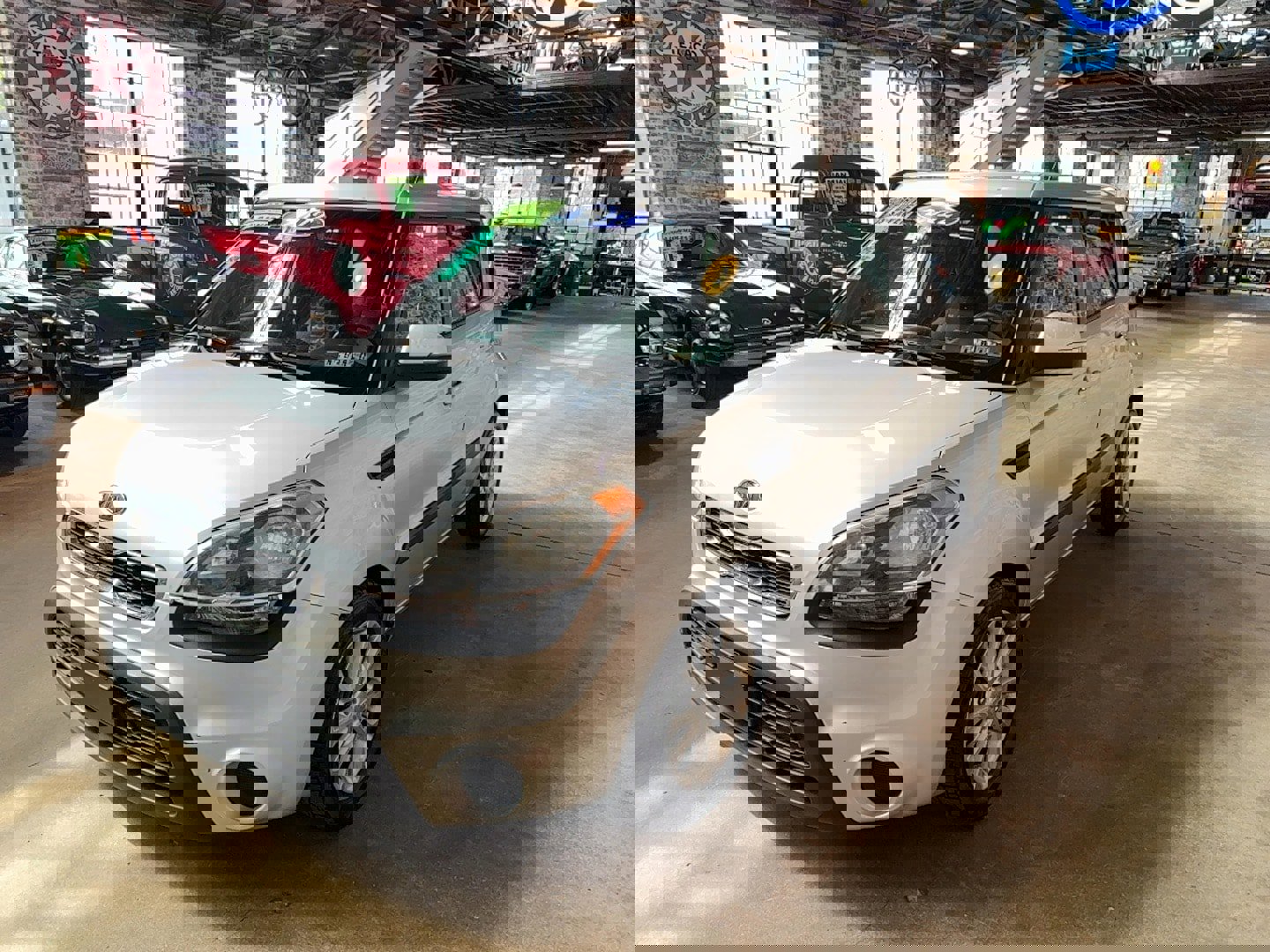 Used 2012 Kia Soul + image 6