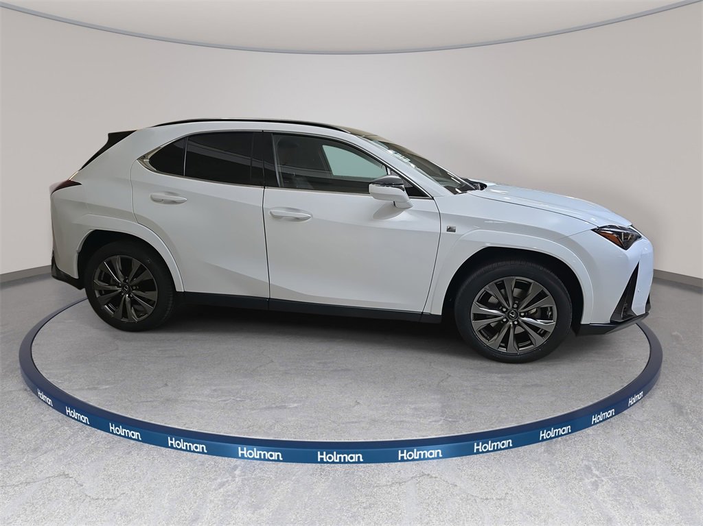 Used 2024 Lexus UX 250h F Sport image 4