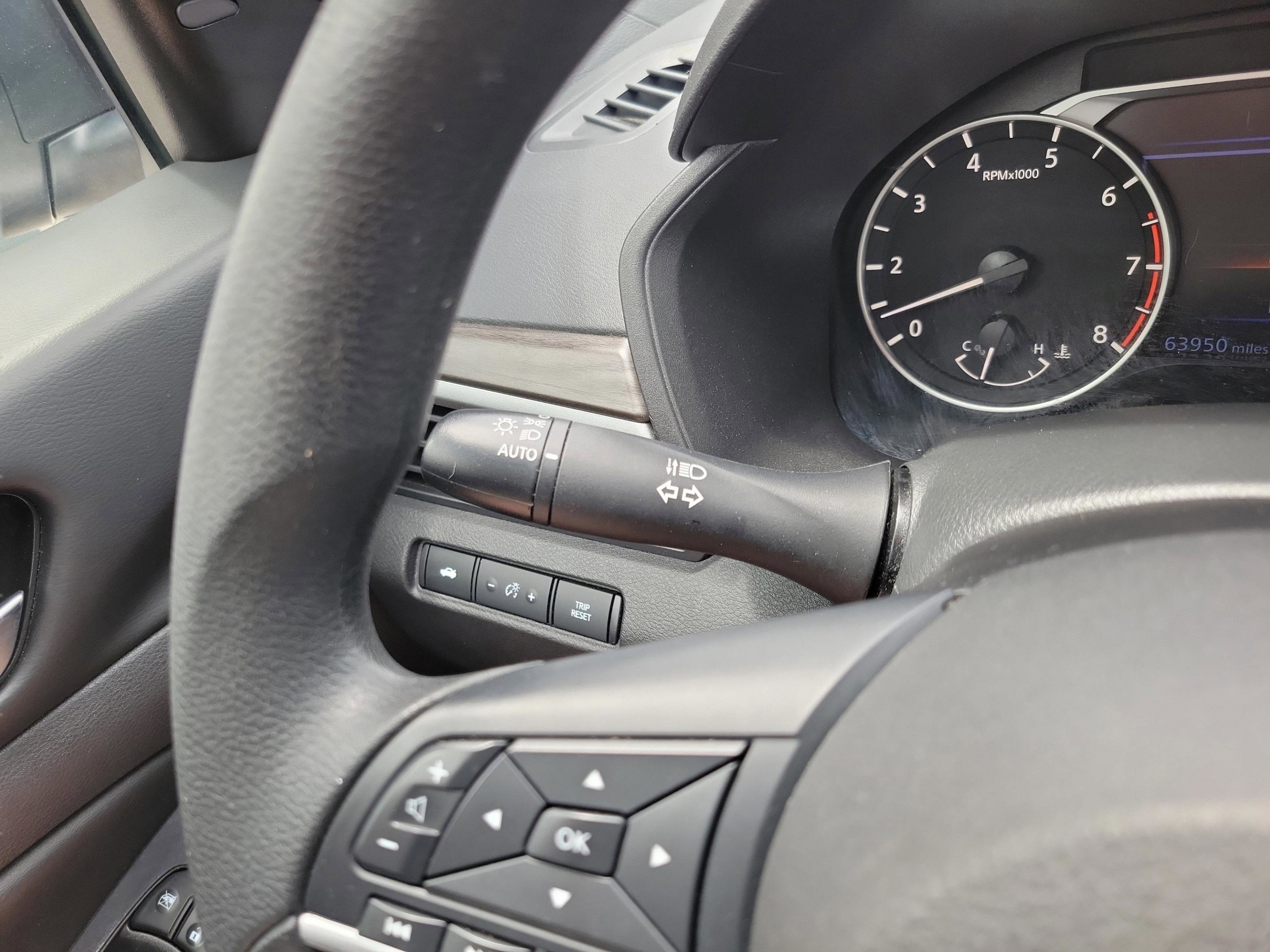 Used 2024 Nissan Altima 2.5 SV FWD image 24
