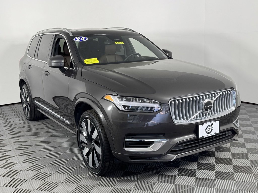 Certified 2024 Volvo XC90 T8 Ultimate w/ Protection Package Premier image 3