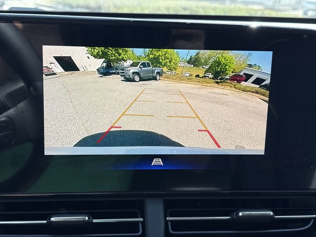 New 2026 Chevrolet Trax ACTIV w/ Driver Confidence Package FWD image 14
