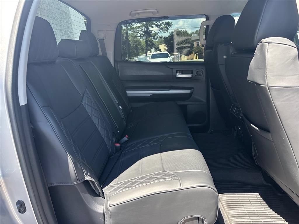 Used 2019 Toyota Tundra SR5 w/ SR5 Upgrade Package AWD/4WD image 11
