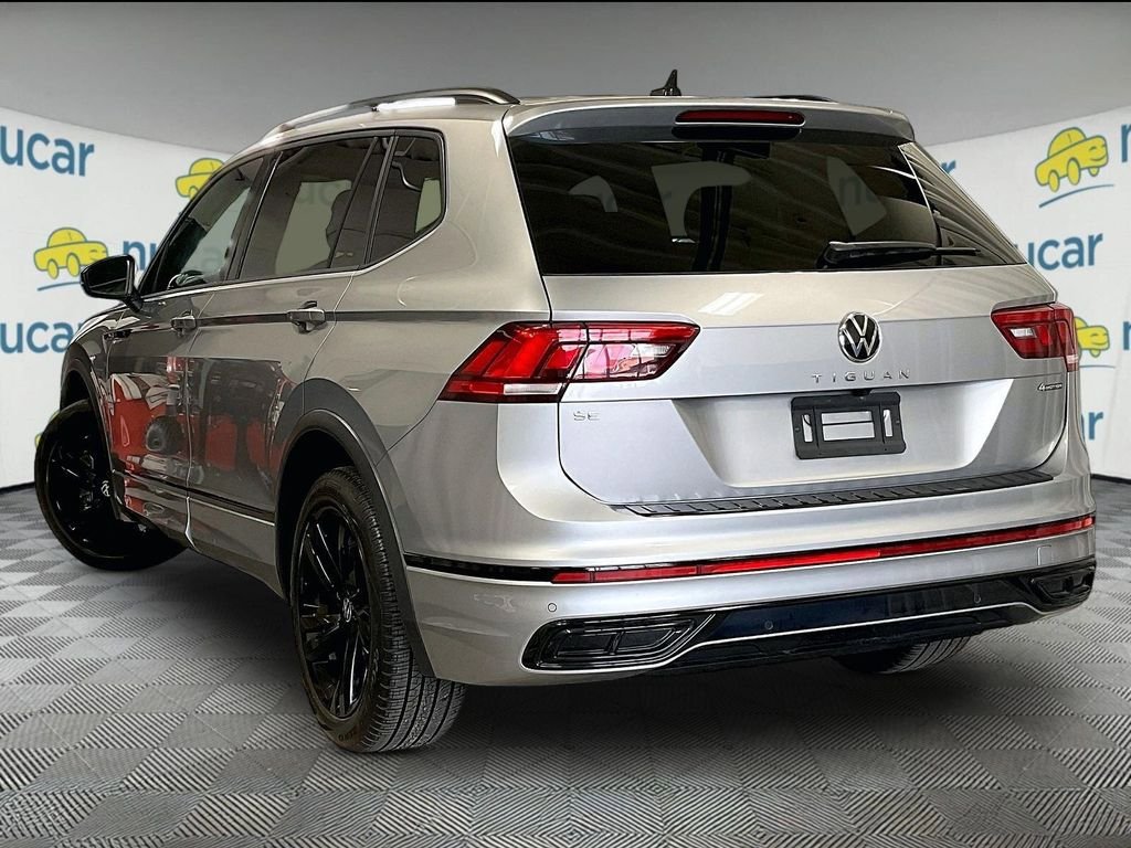 Used 2023 Volkswagen Tiguan SE R-Line AWD/4WD image 4