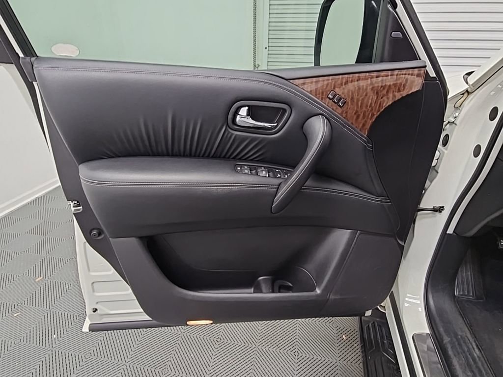 Used 2020 Nissan Armada SL w/ Premium Package image 32