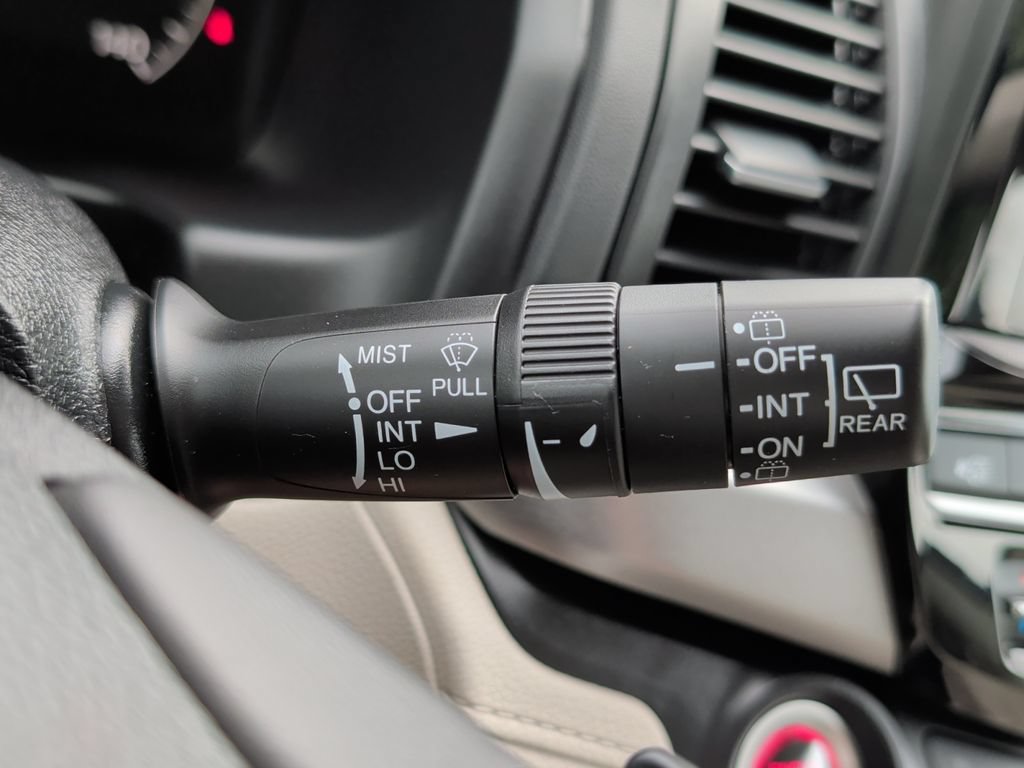 Used 2025 Honda Odyssey EX-L image 44