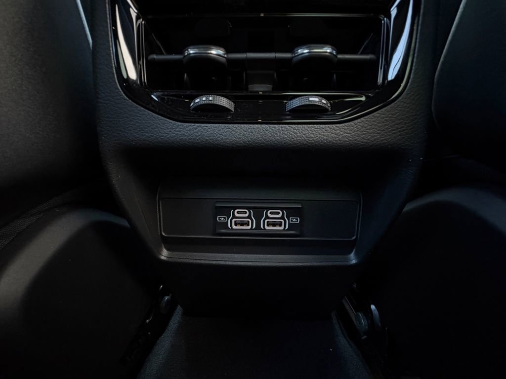 New 2026 Jeep Grand Cherokee Laredo AWD/4WD image 5