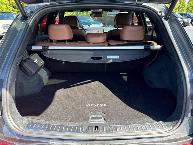 Certified 2026 Genesis GV70 2.5T Advanced AWD/4WD image 7