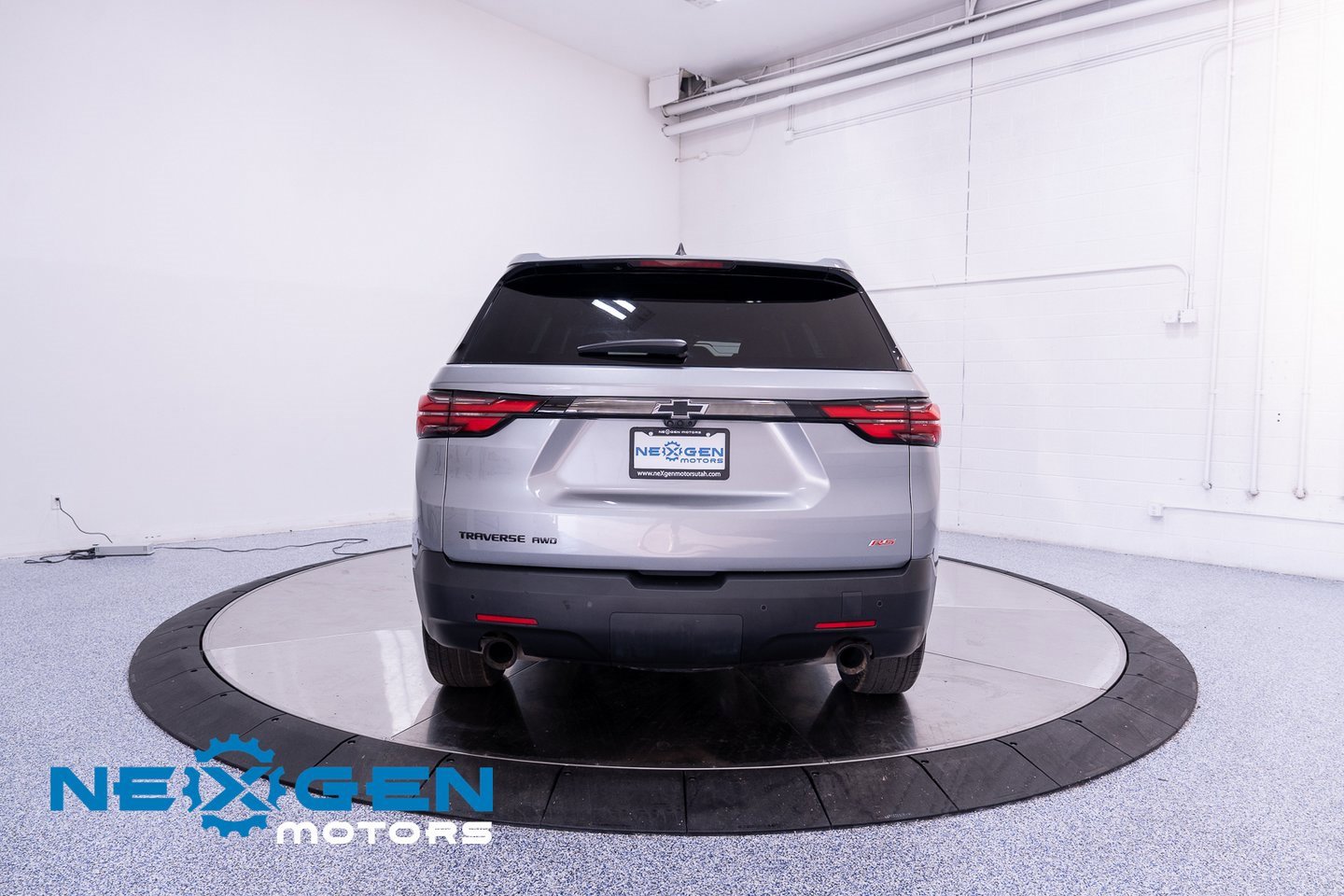 Used 2023 Chevrolet Traverse RS w/ LPO, Floor Liner Package image 35