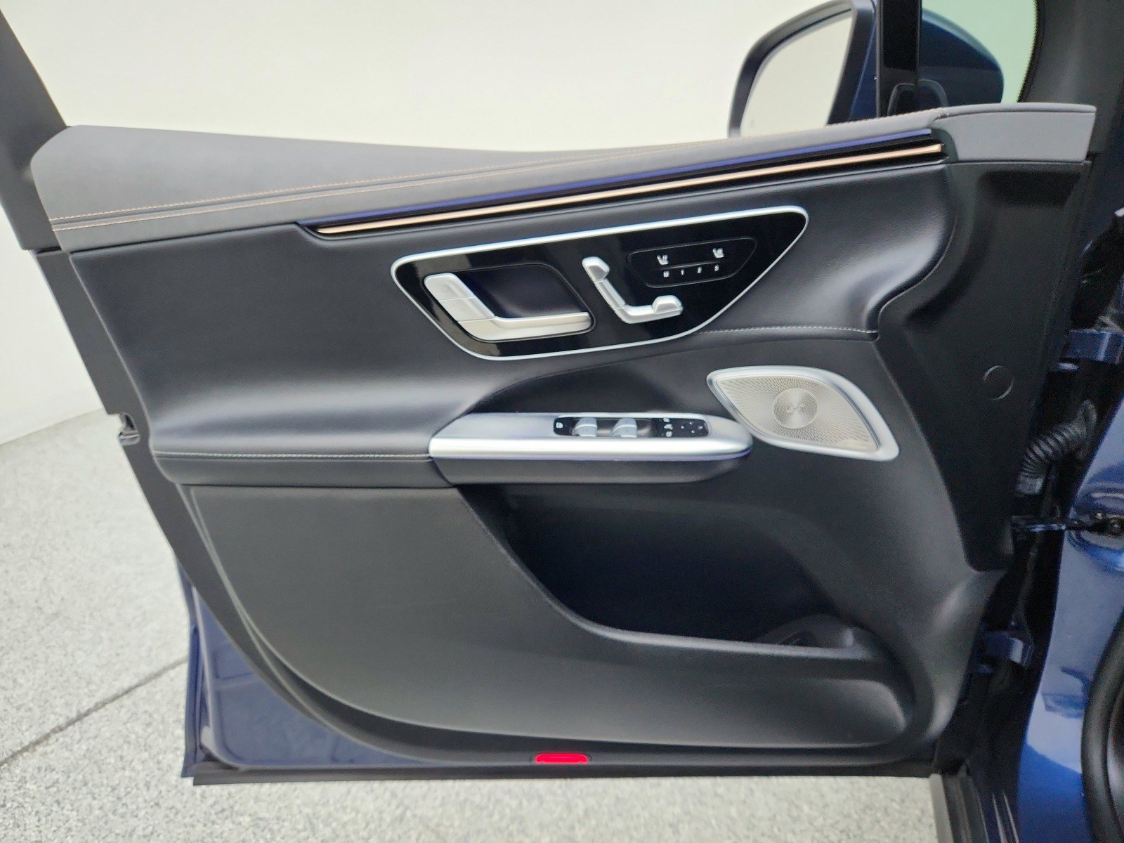 Certified 2023 Mercedes-Benz EQE 350+ 4MATIC SUV image 23