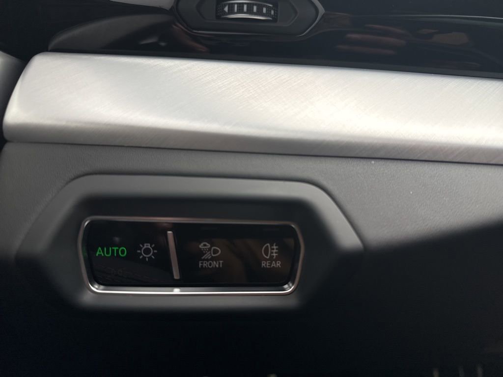 Used 2022 Lamborghini Urus image 27