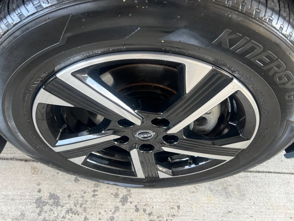 Used 2024 Nissan Sentra SV w/ Trunk Package FWD image 36