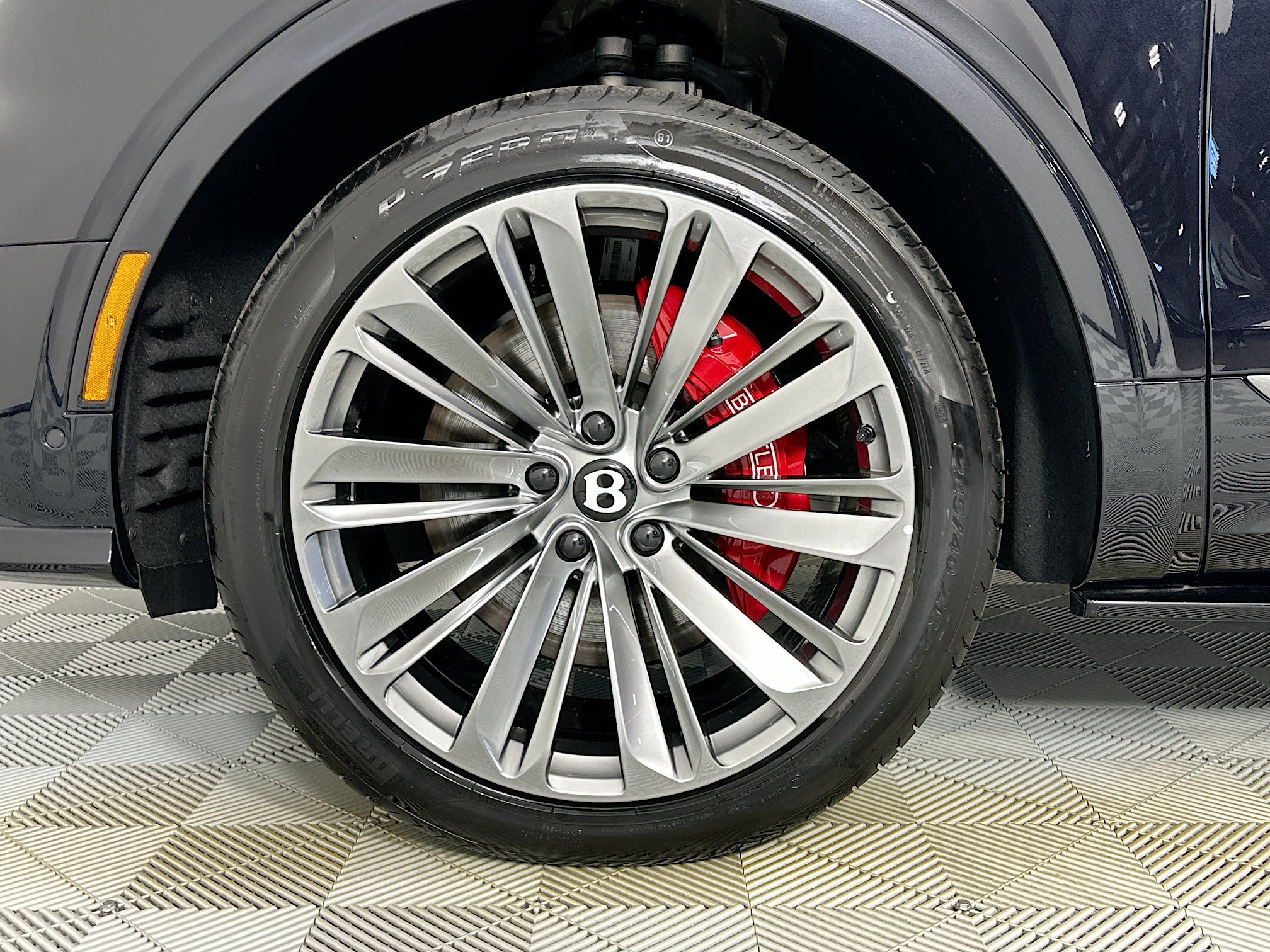New 2026 Bentley Bentayga Speed AWD/4WD image 9