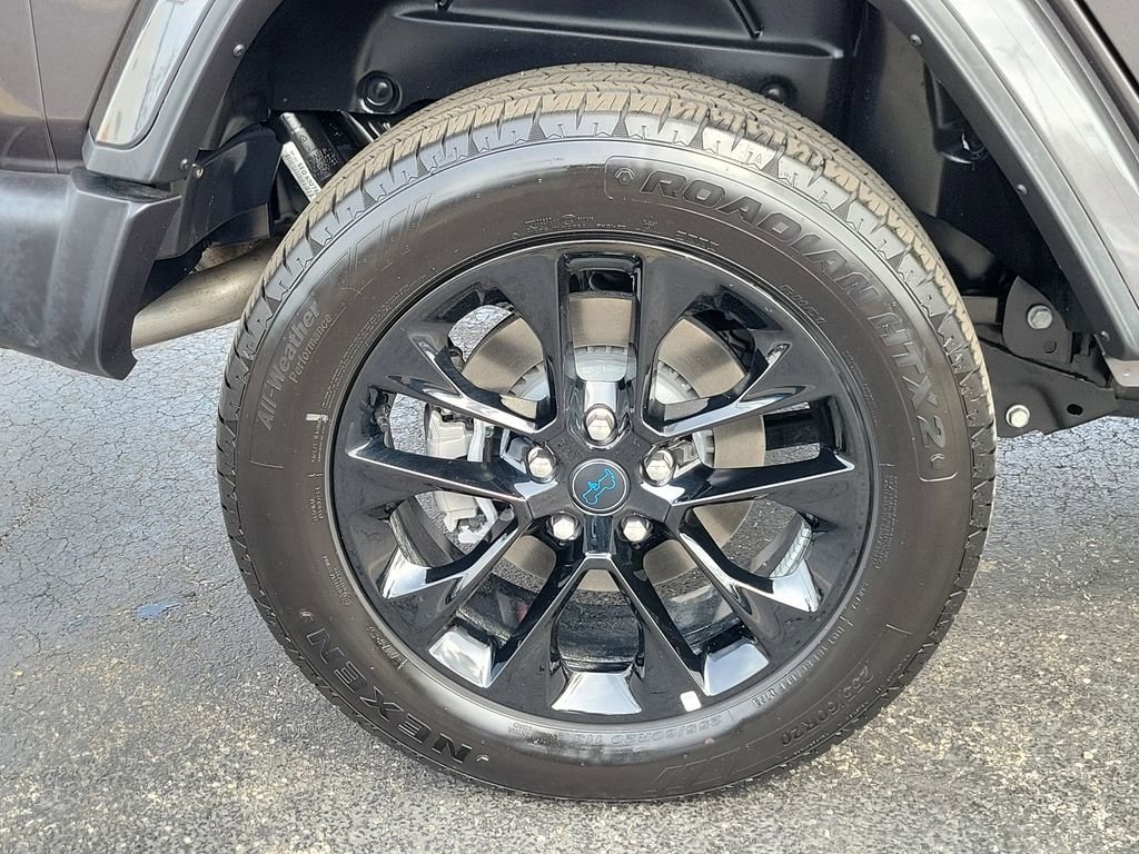 Certified 2025 Jeep Wrangler Unlimited Sahara w/ Safety Group AWD/4WD image 5