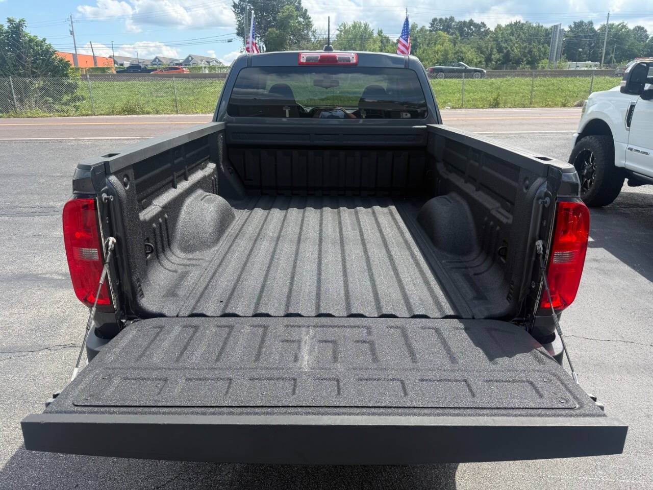 Used 2017 Chevrolet Colorado W/T w/ WT Convenience Package AWD/4WD image 7