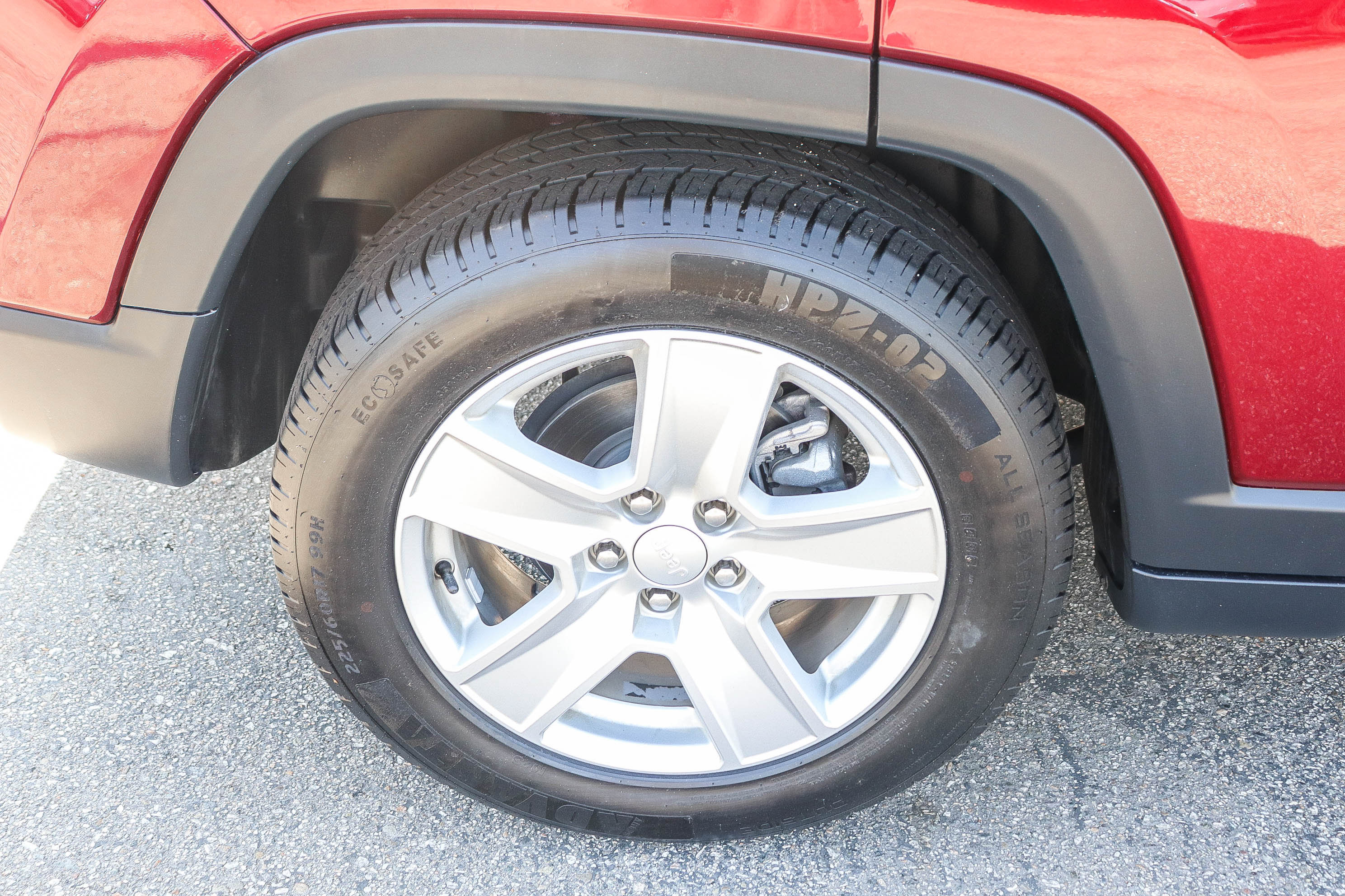 Used 2022 Jeep Compass Latitude FWD image 8